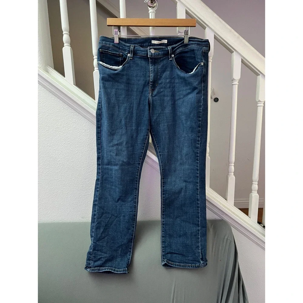 Levis Classic Straight Jeans‎ Womens 16 Medium Wash Blue Denim Mid Rise Stretch